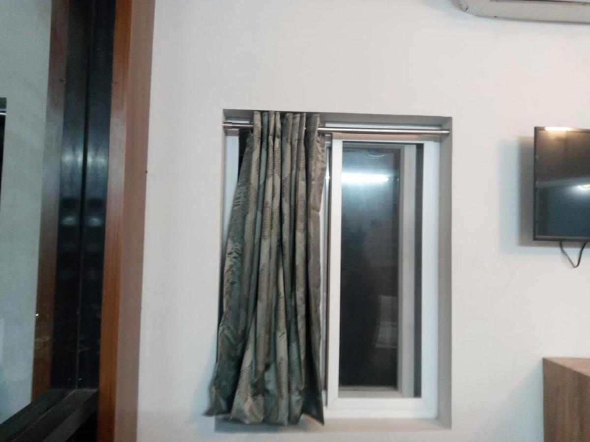 Season 4 Residences - 1BHK furnished apartments  Chennai Esterno foto