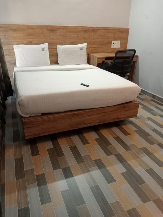 Season 4 Residences - 1BHK furnished apartments  Chennai Esterno foto