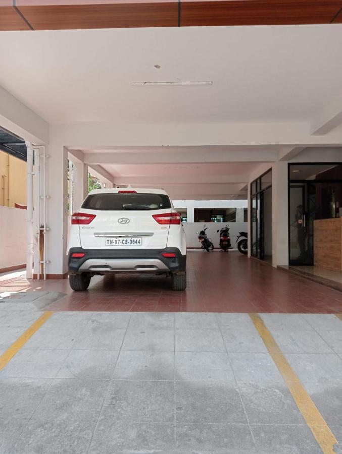Season 4 Residences - 1BHK furnished apartments  Chennai Esterno foto
